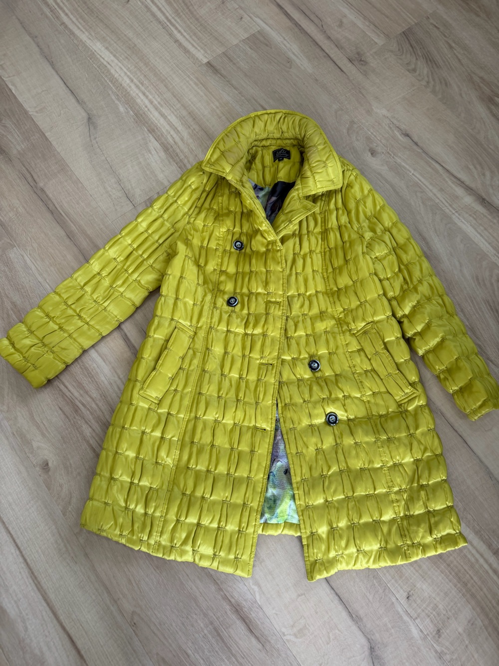 UbU Pack Your Personality Quilted Jacket Chartreuse Green Size M